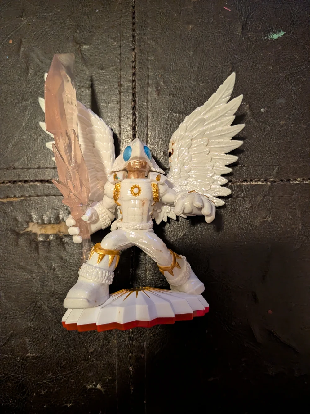 Skylanders Knight Light Night White Winged Warrior Figure with Crystal Sword